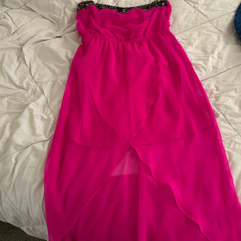 2B Bebe Fuchsia Formal Dress
